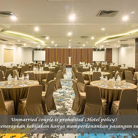 Hotel Gren Alia Cikini Jakarta Exteriör bild